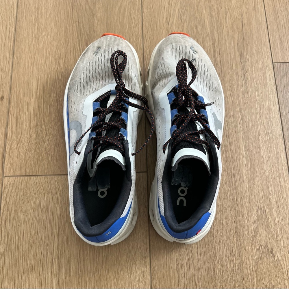 On Running Cloud Monster Sneakers